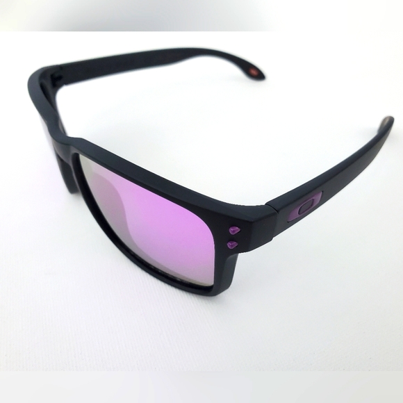 Oakley Sunglasses - Picture 1 of 1